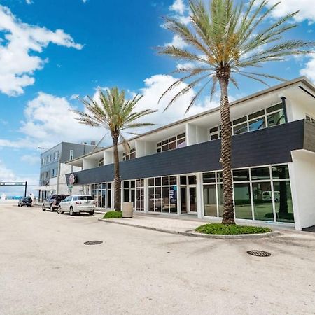 The Purple Pelican Beachfront With Ocean Balcony Unit 1 Fort Lauderdale Exterior foto
