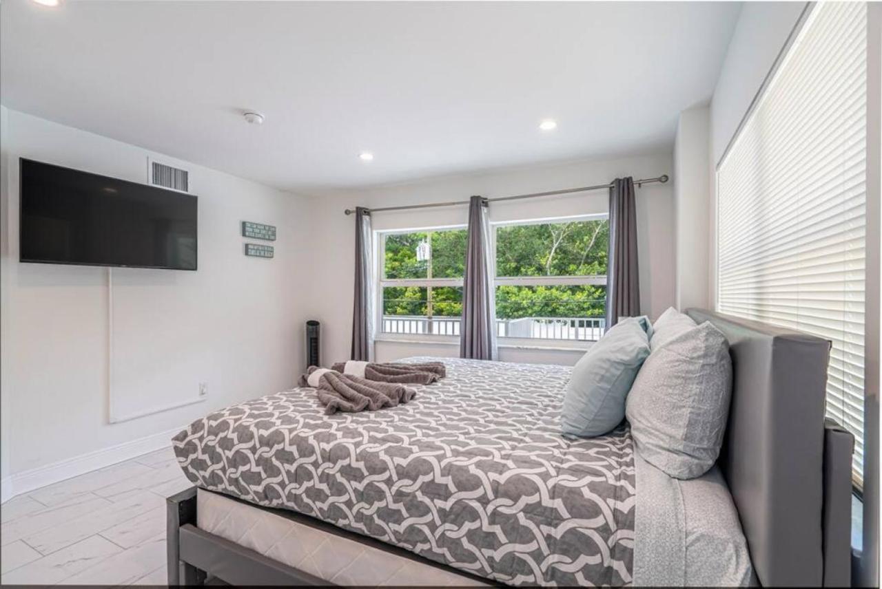 The Purple Pelican Beachfront With Ocean Balcony Unit 1 Fort Lauderdale Exterior foto
